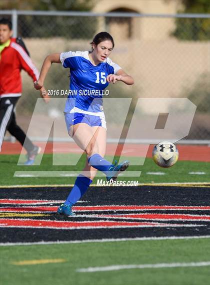 Thumbnail 2 in Desert Ridge vs. Fountain Hills (Coyote Classic Tournament ) photogallery.
