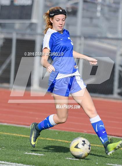 Thumbnail 1 in Desert Ridge vs. Fountain Hills (Coyote Classic Tournament ) photogallery.