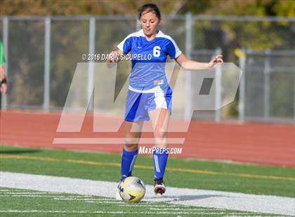 Thumbnail 2 in Desert Ridge vs. Fountain Hills (Coyote Classic Tournament ) photogallery.