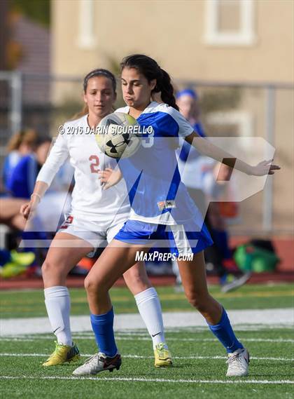 Thumbnail 1 in Desert Ridge vs. Fountain Hills (Coyote Classic Tournament ) photogallery.