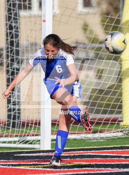 Thumbnail 1 in Desert Ridge vs. Fountain Hills (Coyote Classic Tournament ) photogallery.