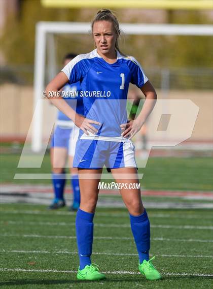 Thumbnail 2 in Desert Ridge vs. Fountain Hills (Coyote Classic Tournament ) photogallery.