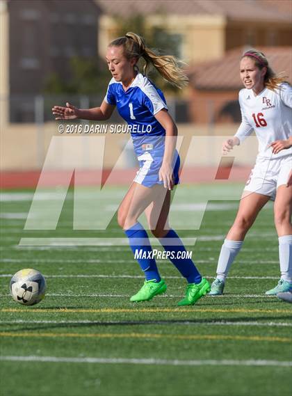 Thumbnail 2 in Desert Ridge vs. Fountain Hills (Coyote Classic Tournament ) photogallery.