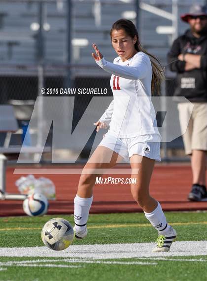 Thumbnail 3 in Desert Ridge vs. Fountain Hills (Coyote Classic Tournament ) photogallery.