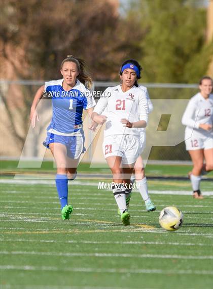 Thumbnail 2 in Desert Ridge vs. Fountain Hills (Coyote Classic Tournament ) photogallery.
