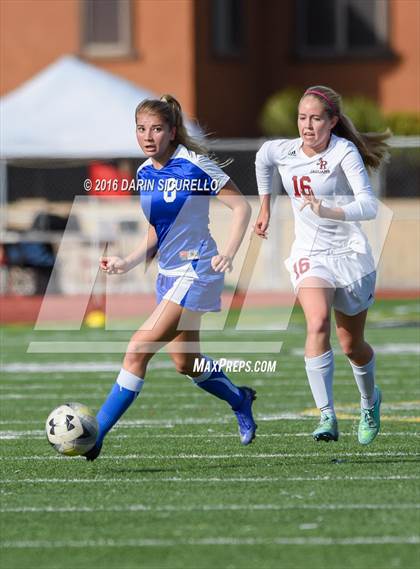 Thumbnail 2 in Desert Ridge vs. Fountain Hills (Coyote Classic Tournament ) photogallery.