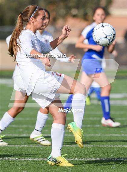 Thumbnail 1 in Desert Ridge vs. Fountain Hills (Coyote Classic Tournament ) photogallery.