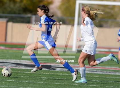Thumbnail 2 in Desert Ridge vs. Fountain Hills (Coyote Classic Tournament ) photogallery.