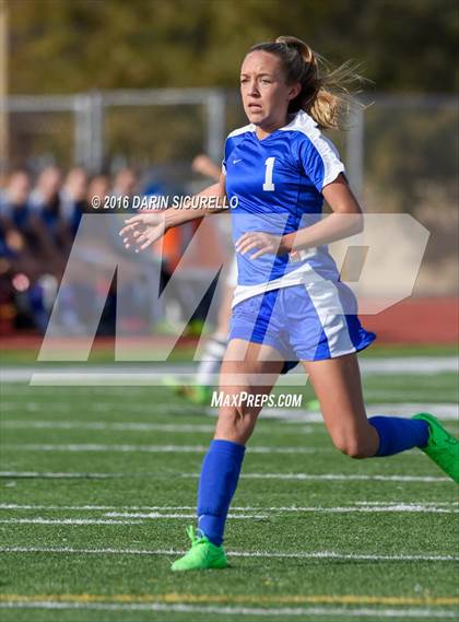 Thumbnail 2 in Desert Ridge vs. Fountain Hills (Coyote Classic Tournament ) photogallery.