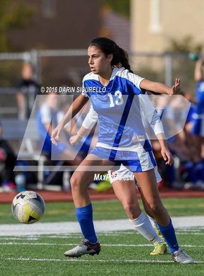 Thumbnail 1 in Desert Ridge vs. Fountain Hills (Coyote Classic Tournament ) photogallery.