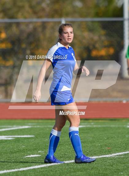 Thumbnail 2 in Desert Ridge vs. Fountain Hills (Coyote Classic Tournament ) photogallery.