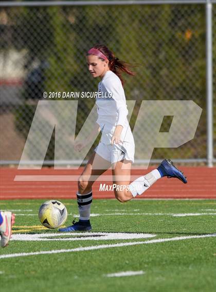 Thumbnail 2 in Desert Ridge vs. Fountain Hills (Coyote Classic Tournament ) photogallery.