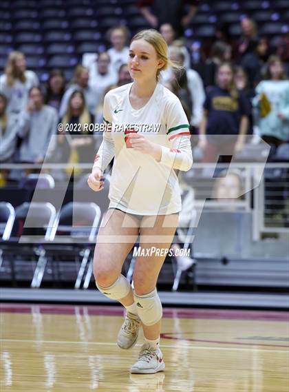 Thumbnail 3 in The Woodlands vs. Dripping Springs (UIL 6A Semifinal) photogallery.