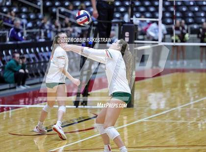 Thumbnail 2 in The Woodlands vs. Dripping Springs (UIL 6A Semifinal) photogallery.