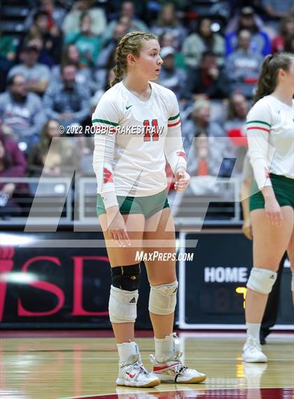 Thumbnail 2 in The Woodlands vs. Dripping Springs (UIL 6A Semifinal) photogallery.