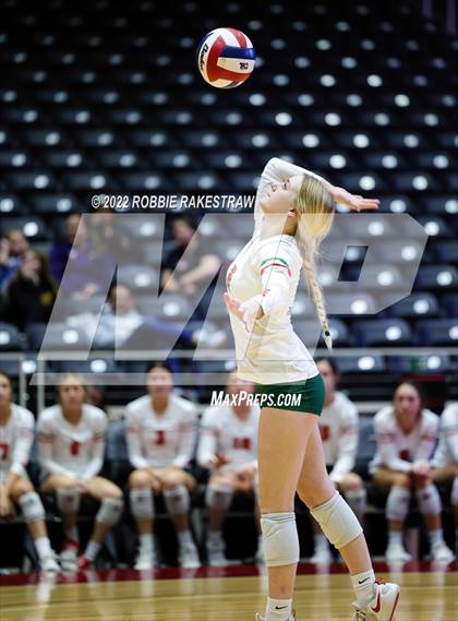 Thumbnail 3 in The Woodlands vs. Dripping Springs (UIL 6A Semifinal) photogallery.