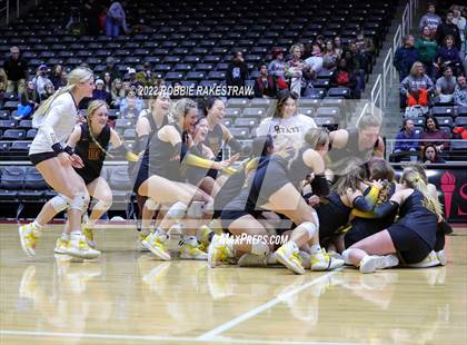 Thumbnail 1 in The Woodlands vs. Dripping Springs (UIL 6A Semifinal) photogallery.