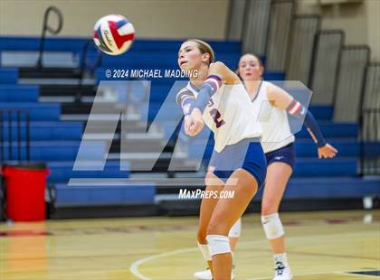 Thumbnail 3 in Hardin-Jefferson vs Chester (Hardin-Jefferson Varsity Tournament) photogallery.