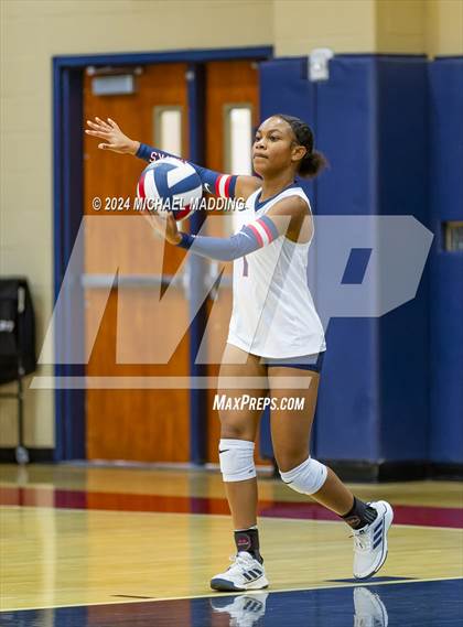Thumbnail 3 in Hardin-Jefferson vs Chester (Hardin-Jefferson Varsity Tournament) photogallery.