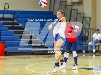 Thumbnail 2 in Hardin-Jefferson vs Chester (Hardin-Jefferson Varsity Tournament) photogallery.