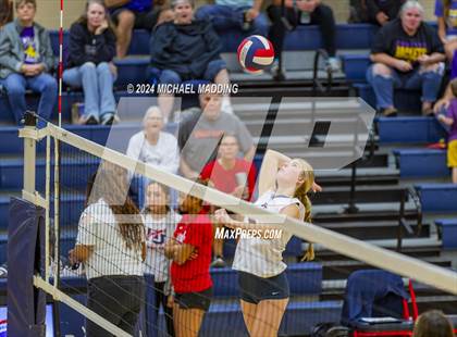 Thumbnail 2 in Hardin-Jefferson vs Chester (Hardin-Jefferson Varsity Tournament) photogallery.
