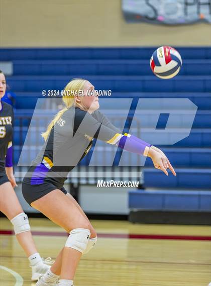 Thumbnail 2 in Hardin-Jefferson vs Chester (Hardin-Jefferson Varsity Tournament) photogallery.