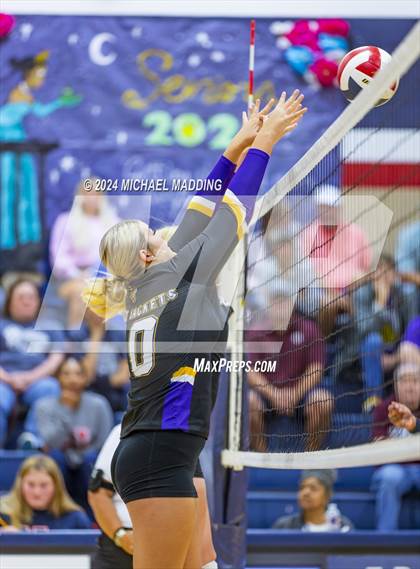 Thumbnail 3 in Hardin-Jefferson vs Chester (Hardin-Jefferson Varsity Tournament) photogallery.
