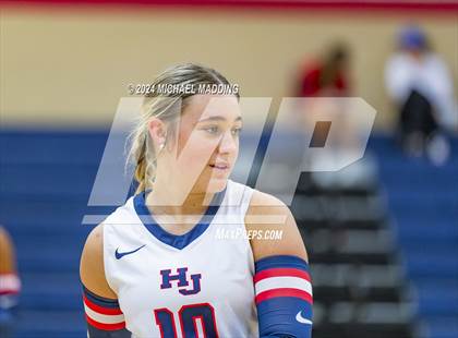 Thumbnail 2 in Hardin-Jefferson vs Chester (Hardin-Jefferson Varsity Tournament) photogallery.