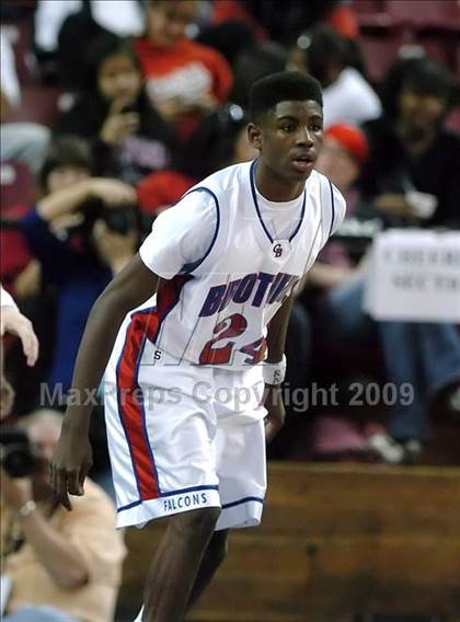 Thumbnail 2 in Modesto Christian vs. Christian Brothers (CIF SJS D4 Final) photogallery.