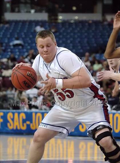 Thumbnail 2 in Modesto Christian vs. Christian Brothers (CIF SJS D4 Final) photogallery.