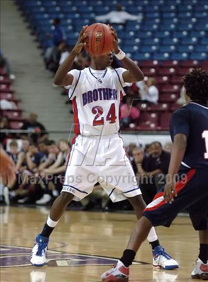 Thumbnail 1 in Modesto Christian vs. Christian Brothers (CIF SJS D4 Final) photogallery.