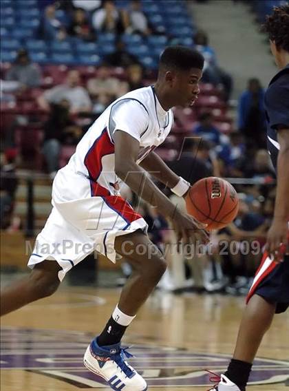 Thumbnail 2 in Modesto Christian vs. Christian Brothers (CIF SJS D4 Final) photogallery.