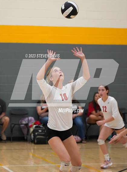 Thumbnail 3 in West Point vs. Coconino photogallery.