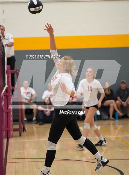 Thumbnail 2 in West Point vs. Coconino photogallery.