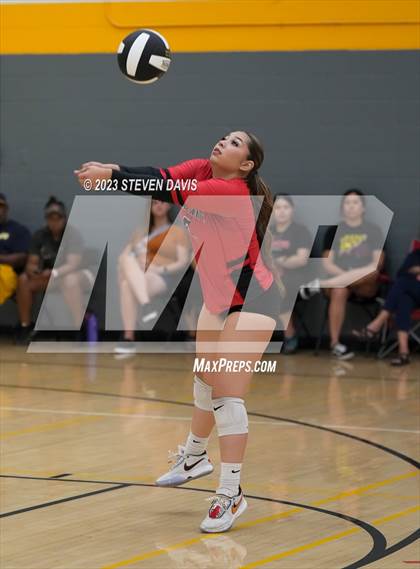 Thumbnail 3 in West Point vs. Coconino photogallery.