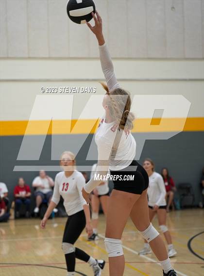 Thumbnail 2 in West Point vs. Coconino photogallery.