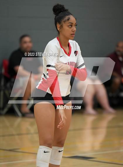 Thumbnail 2 in West Point vs. Coconino photogallery.