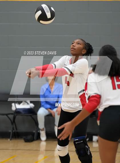 Thumbnail 3 in West Point vs. Coconino photogallery.
