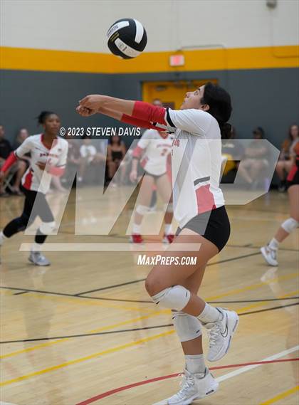 Thumbnail 1 in West Point vs. Coconino photogallery.