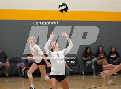Thumbnail 3 in West Point vs. Coconino photogallery.