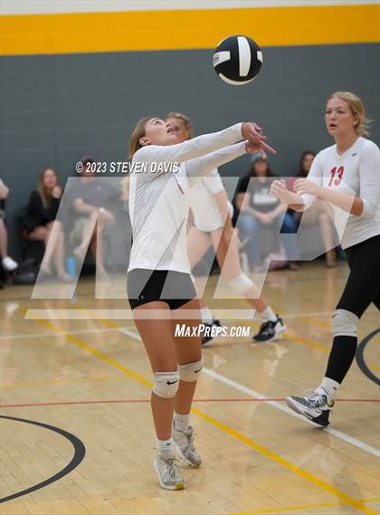 Thumbnail 3 in West Point vs. Coconino photogallery.