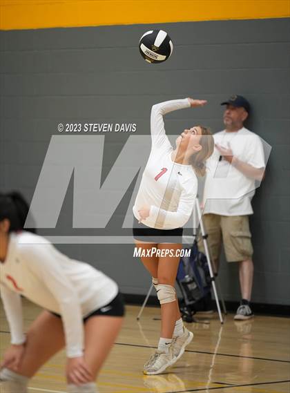 Thumbnail 2 in West Point vs. Coconino photogallery.