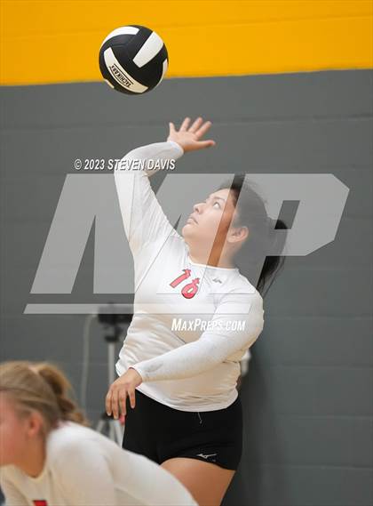 Thumbnail 1 in West Point vs. Coconino photogallery.
