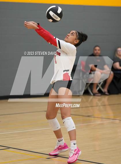 Thumbnail 2 in West Point vs. Coconino photogallery.
