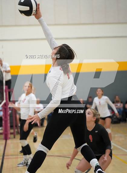 Thumbnail 3 in West Point vs. Coconino photogallery.