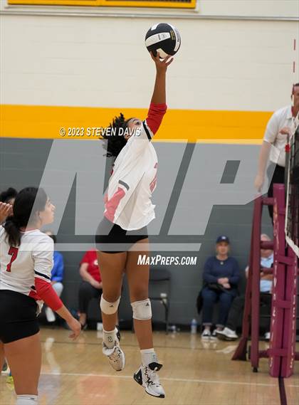 Thumbnail 1 in West Point vs. Coconino photogallery.