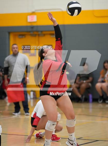 Thumbnail 3 in West Point vs. Coconino photogallery.
