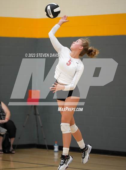 Thumbnail 3 in West Point vs. Coconino photogallery.