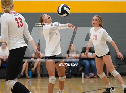 Thumbnail 3 in West Point vs. Coconino photogallery.