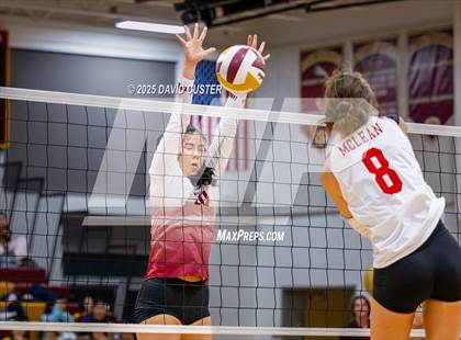 Thumbnail 2 in McLean @ Oakton photogallery.